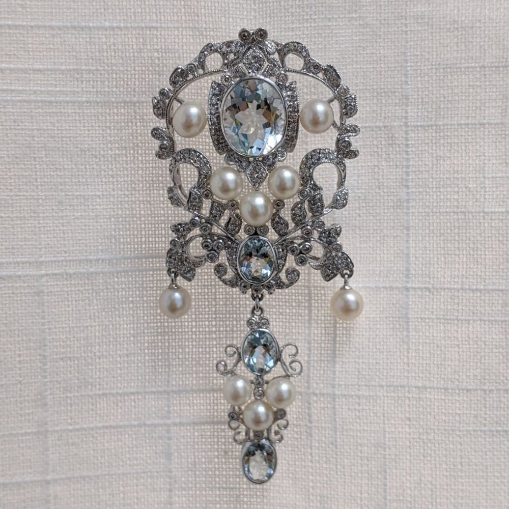 18K/Diamond/Aqua/Pearl Brooch Victorian Style